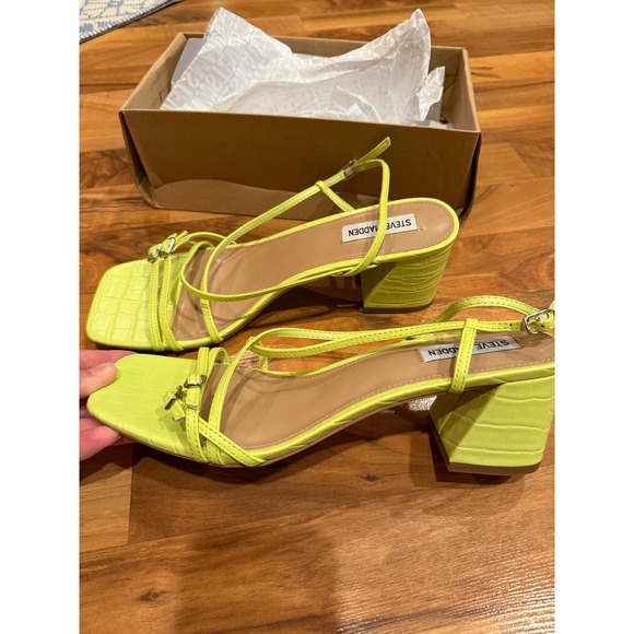 Steve Madden Heeled Sandals Strappy Dressy Square Toe Neon Green 11 Y2K NWT prep - Picture 1 of 6